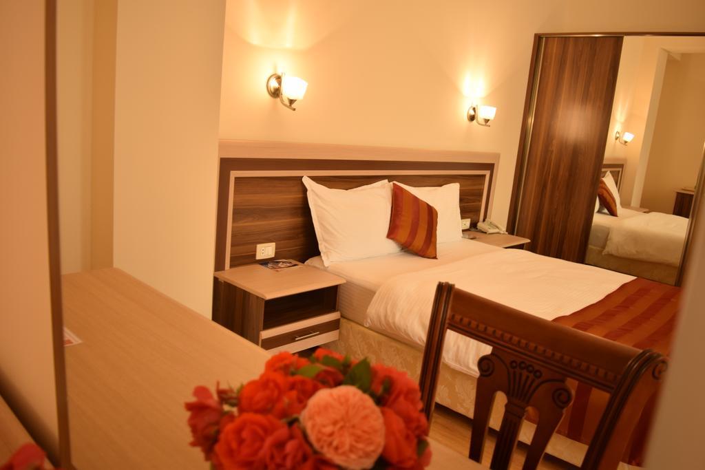 Artsakh Hotel 예레반 외부 사진