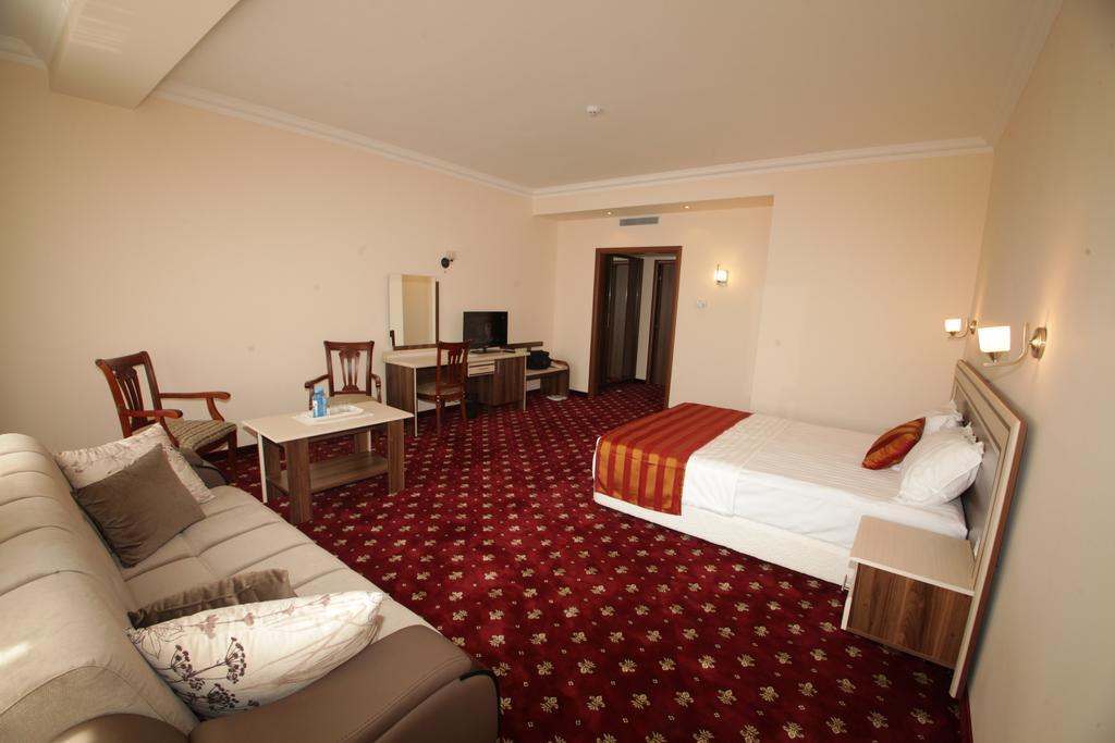 Artsakh Hotel 예레반 외부 사진