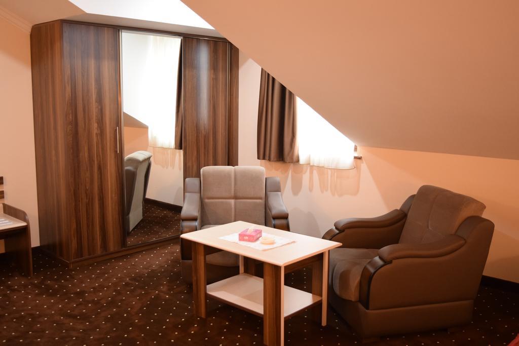 Artsakh Hotel 예레반 외부 사진