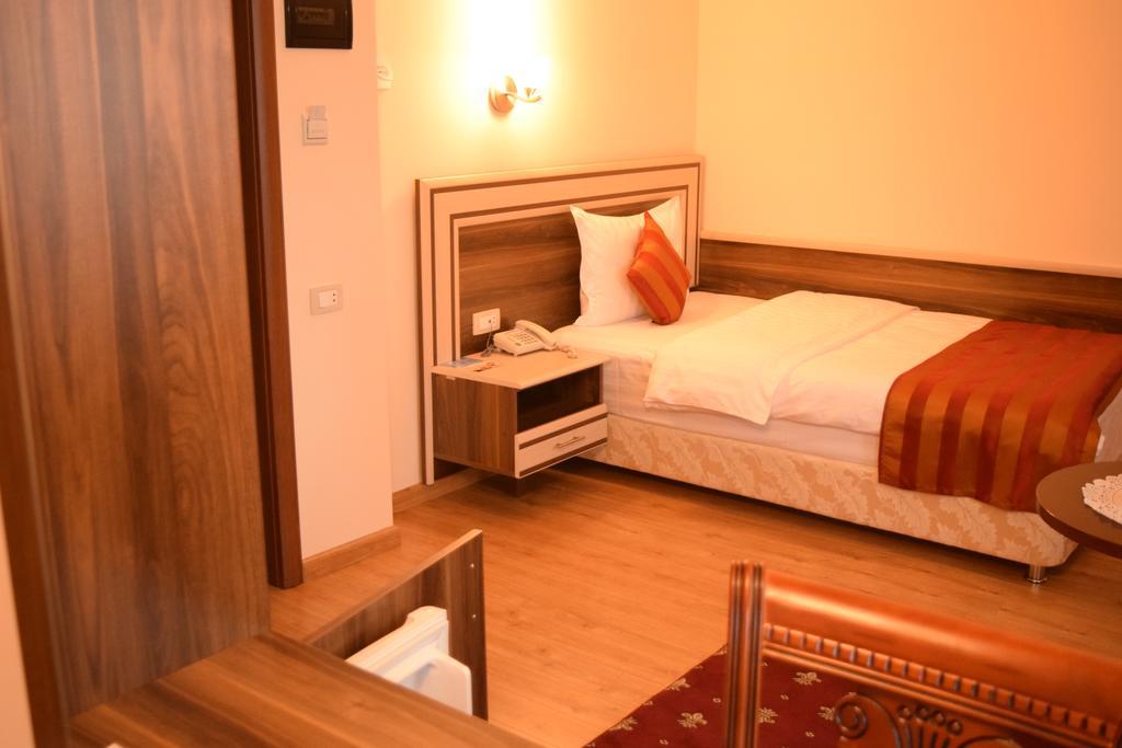 Artsakh Hotel 예레반 외부 사진