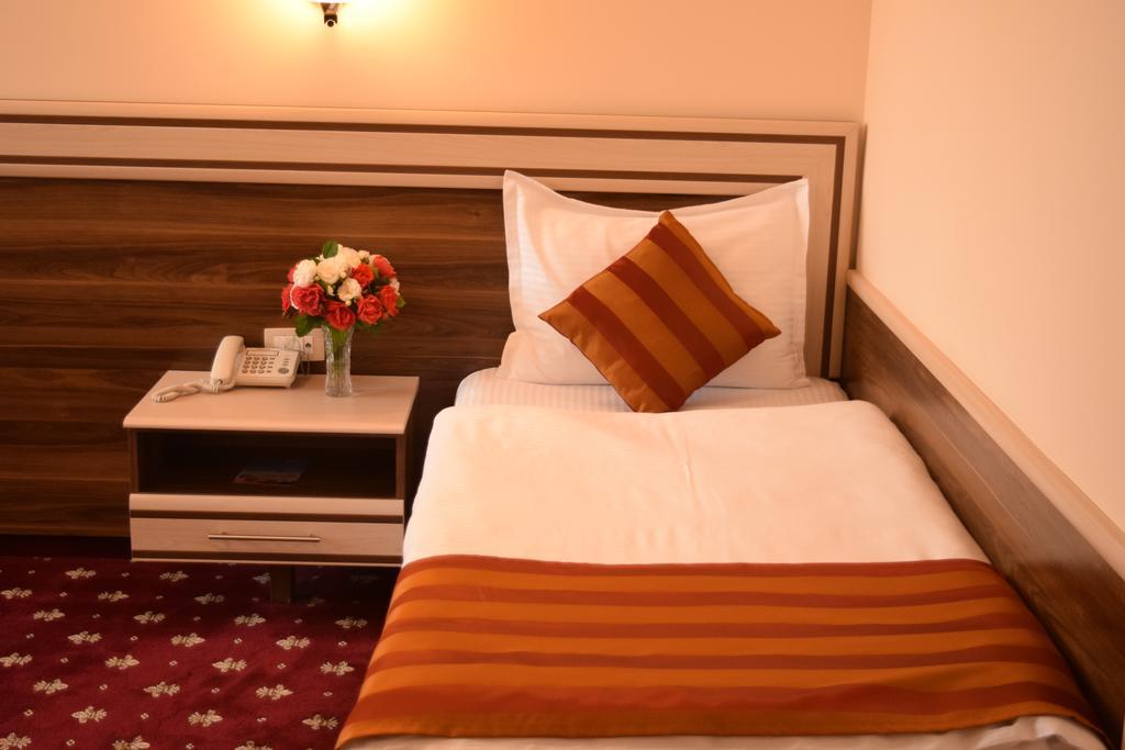Artsakh Hotel 예레반 외부 사진