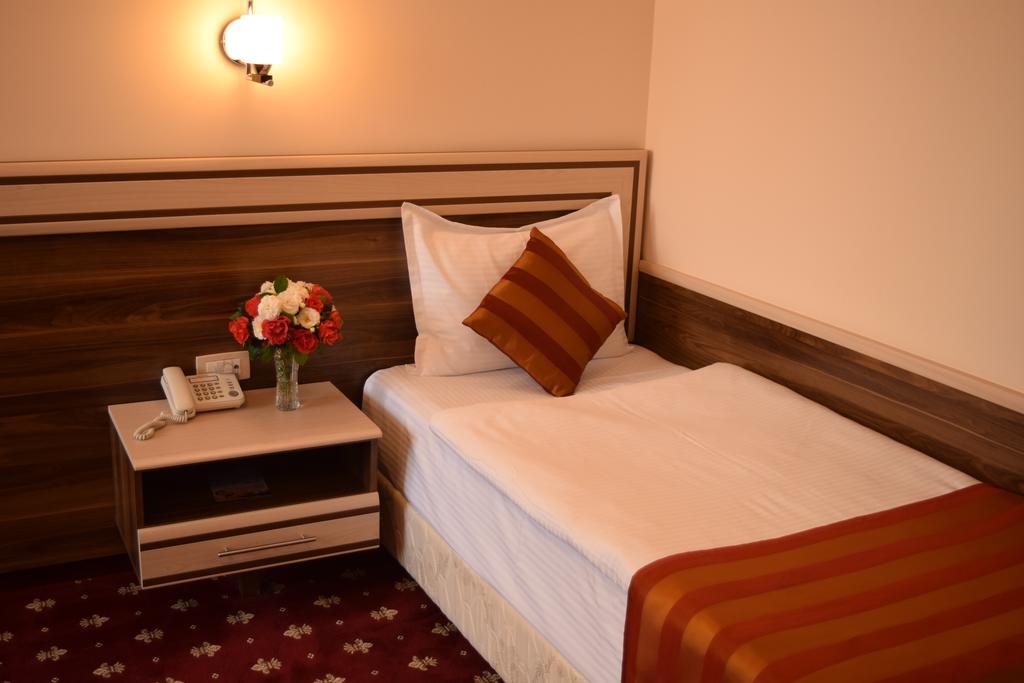 Artsakh Hotel 예레반 외부 사진