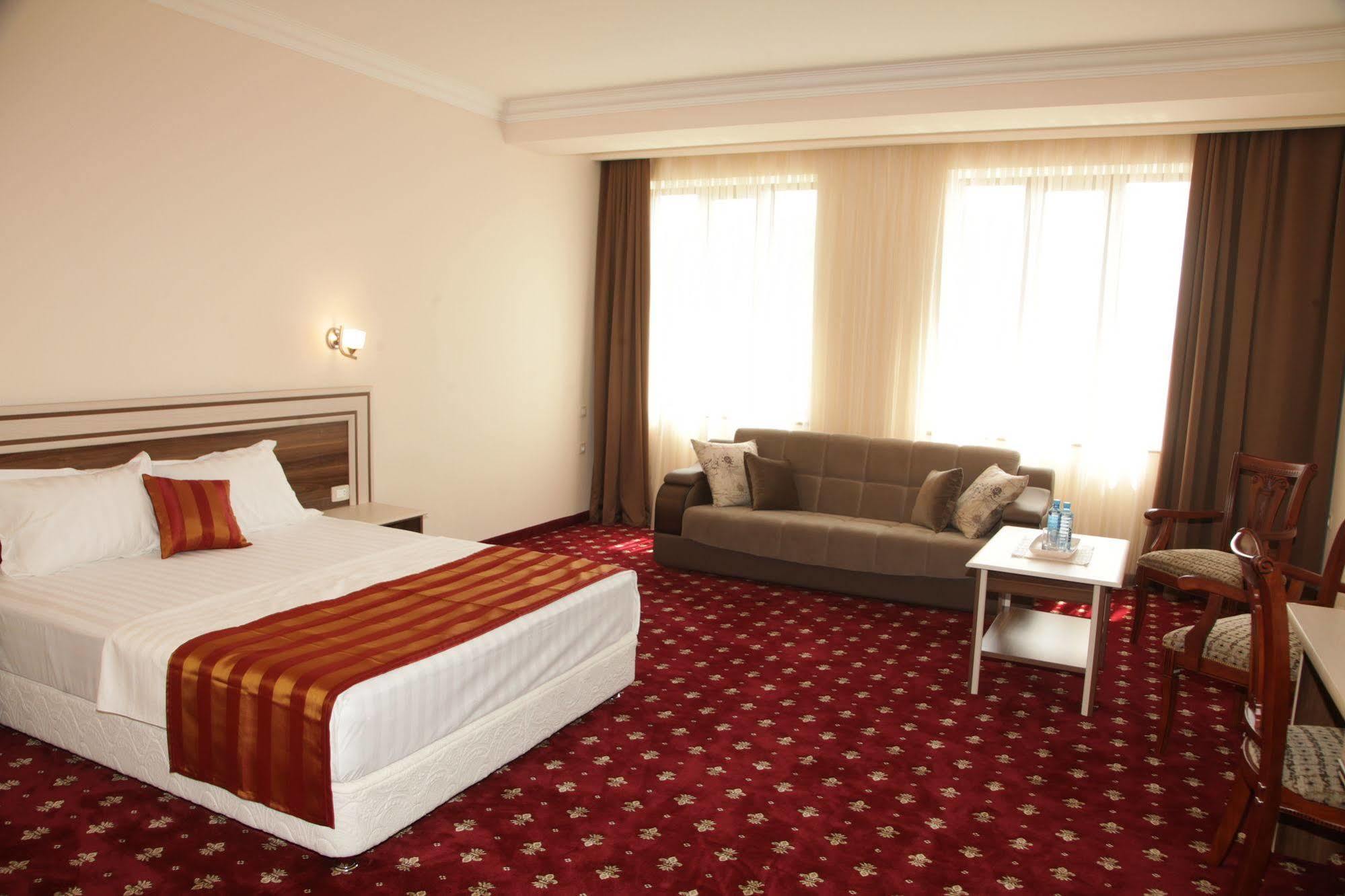 Artsakh Hotel 예레반 외부 사진